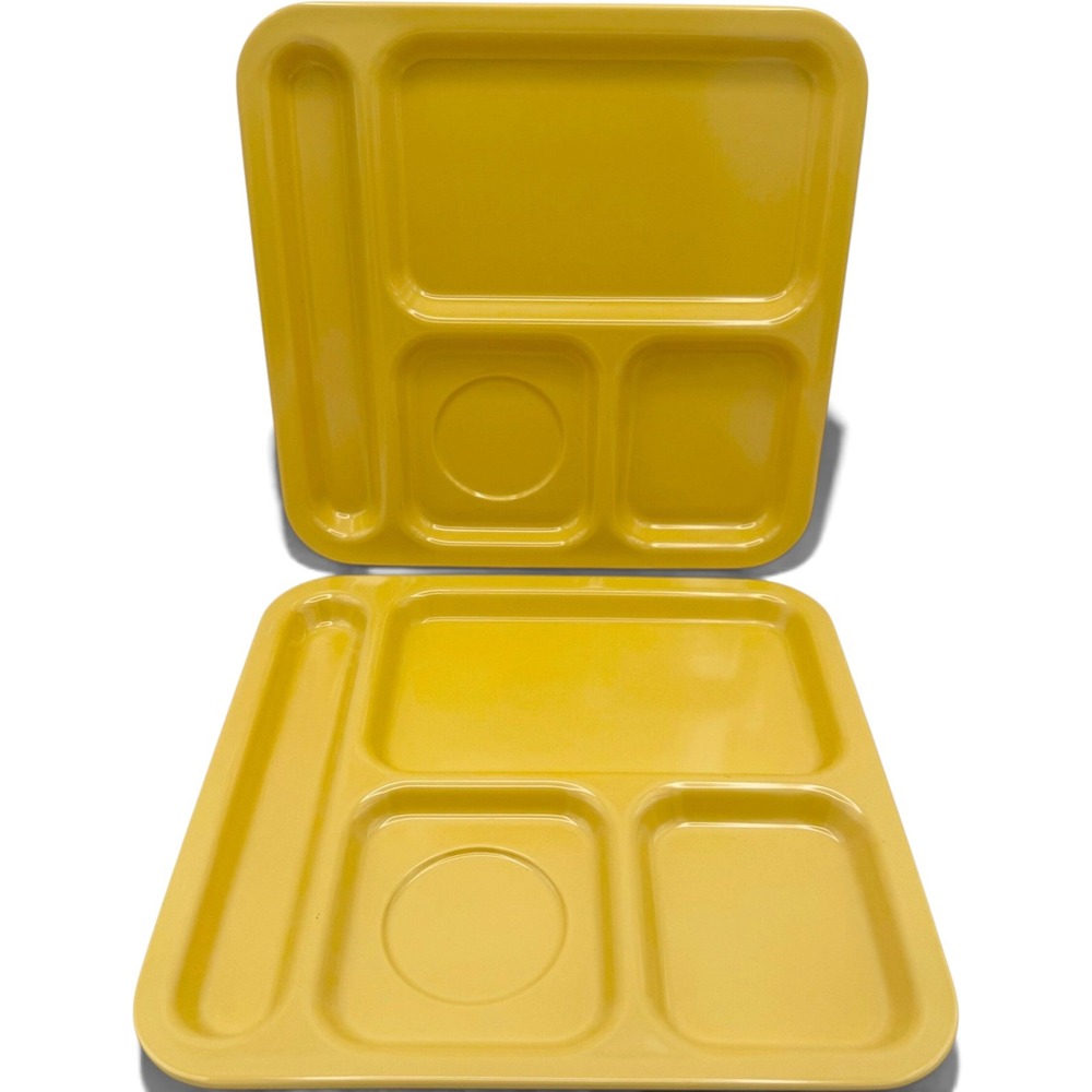 Carlisle Honey Yellow Melamine Cafeteria Trays Set of 2 Retro 4 Compartment 10"